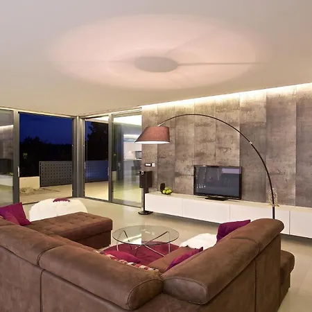 Villa Aria