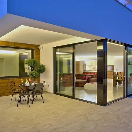 Villa Aria *